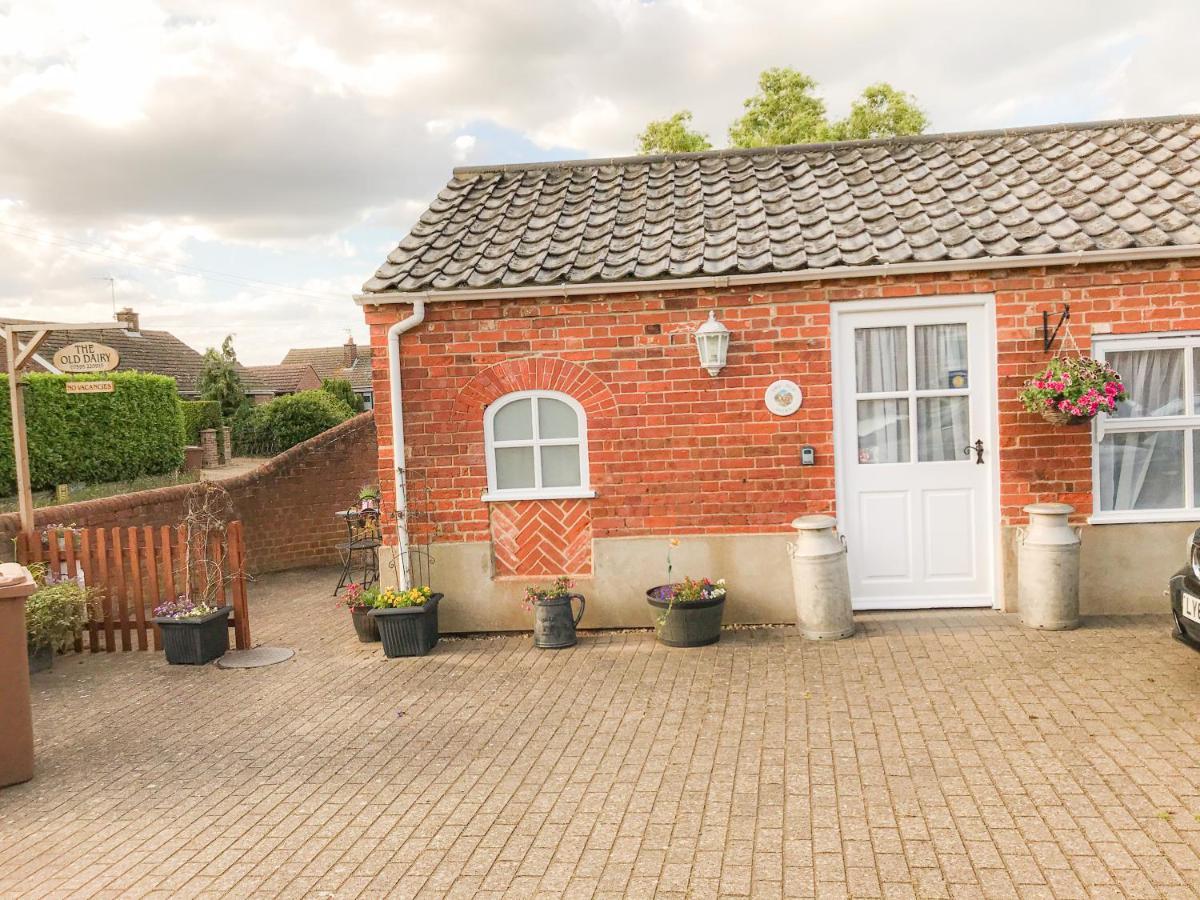 The Old Dairy Villa Hickling Exterior photo